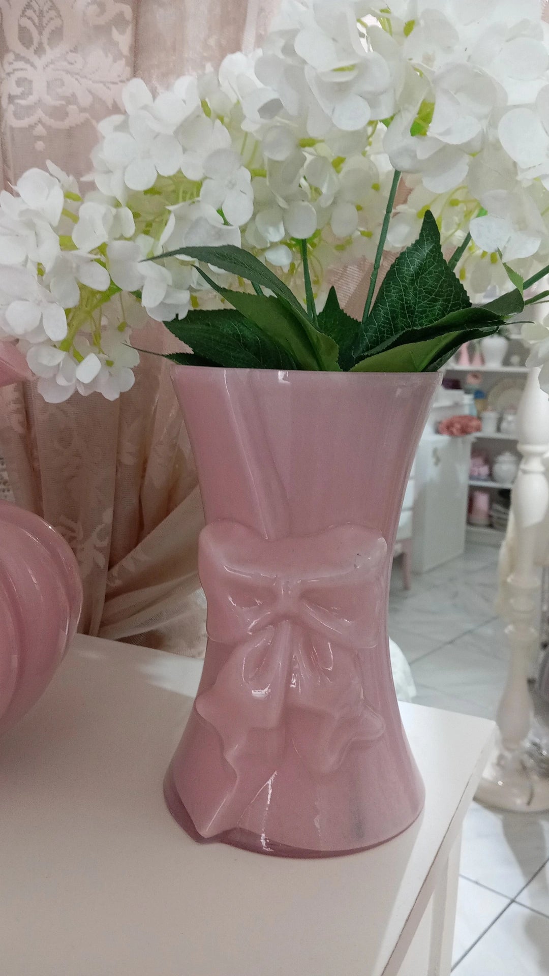 Vaso in vetro rosa con fiocco Cod of53