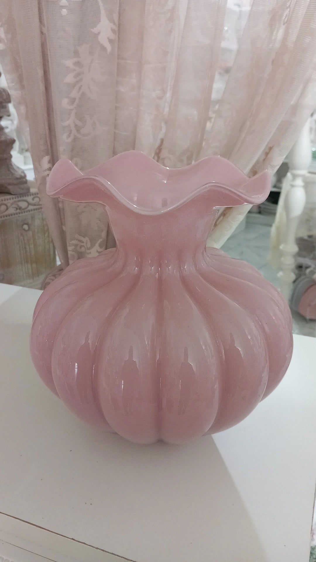 Vaso cipolla in vetro rosa Cod.of56